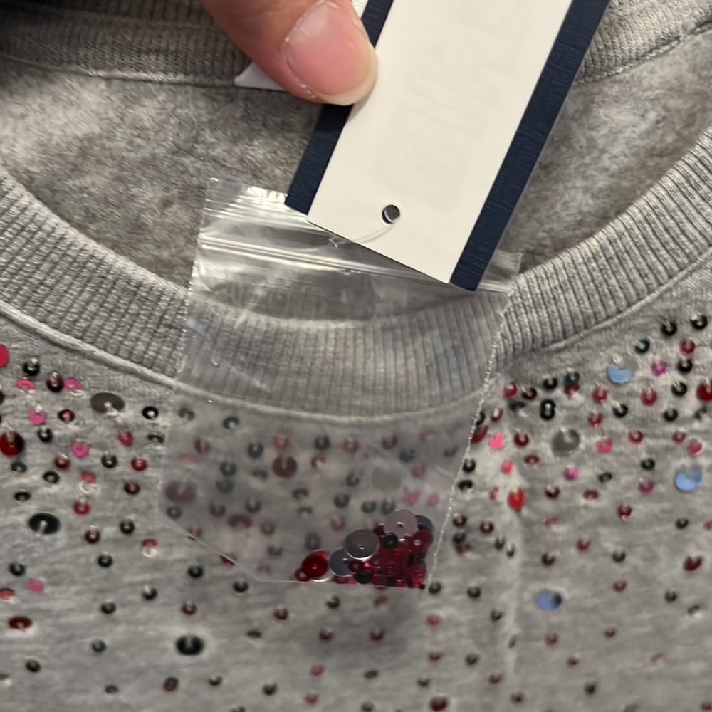 Crown & Ivy Sweatshirt - Picture 4 of 4